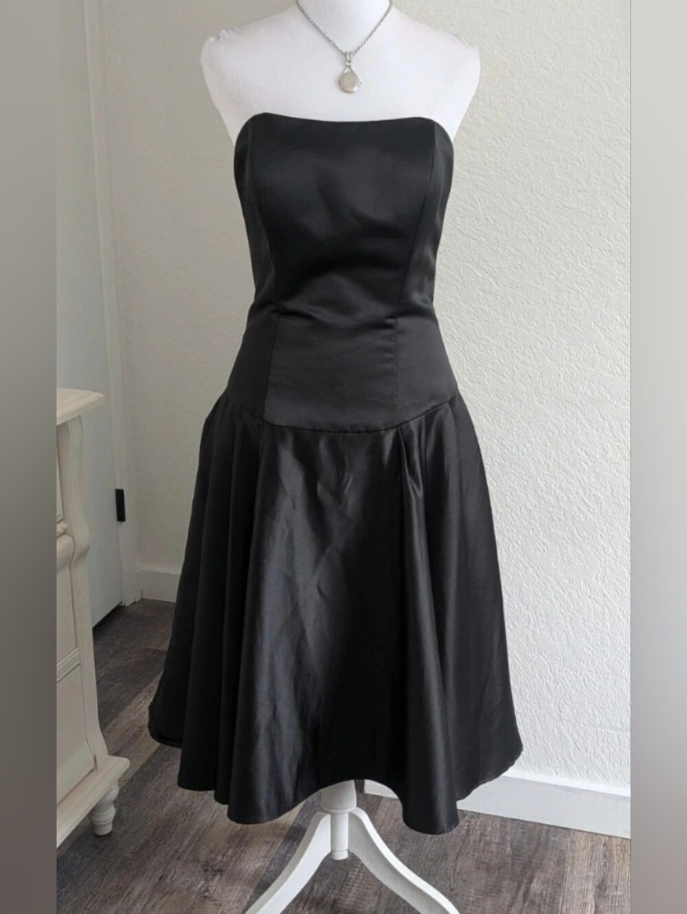 Mori Lee by Madeline Gardner Black Satin Strapless Dress EUC Size 12 #0531